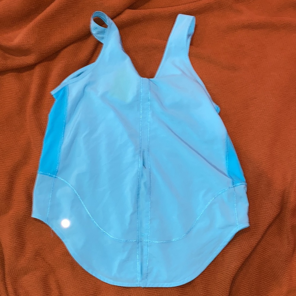 lululemon tank - Picture 4 of 5